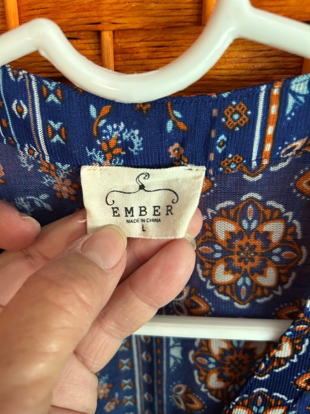 Ember button ✂️ - Picture 6 of 9